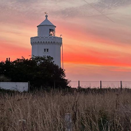 Fab Stay Uk - Coastal And Country Retreat With Free Secure Off Road Parking Minutes From Both Dover And Deal Exterior foto